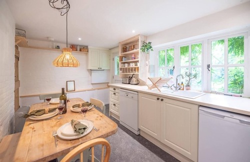 Blaxhall House | The Pink Cottage, Blaxhall