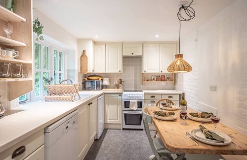 Blaxhall House | The Pink Cottage, Blaxhall