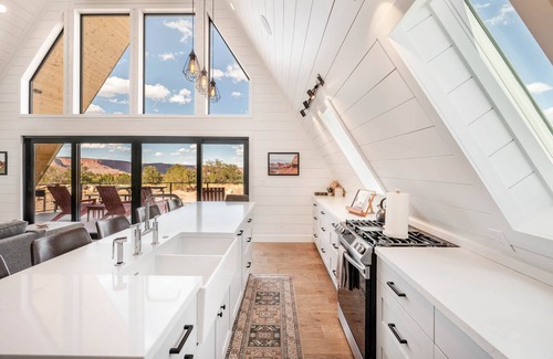 Torrey House | The Pinyon House With Excellent Views