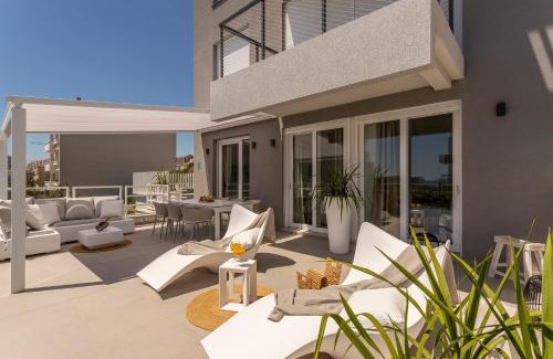 Znjan Apartment | The Pleasurist- with PRIVATE heated POOL and TERRACE