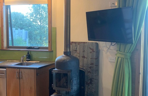 Tawonga South Cabin | The Pod- romantic getaway with amazing views