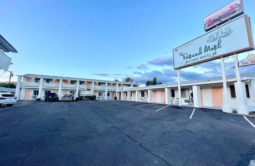 Seligman Hotel | The Postcard Motel