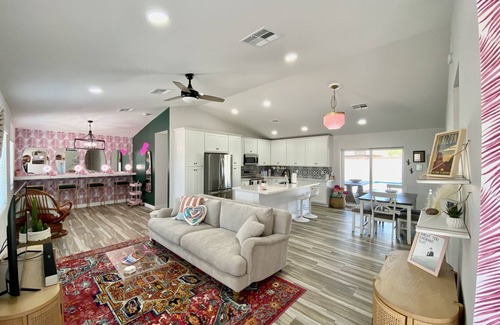 Camelback East House | The Prickly Pear
