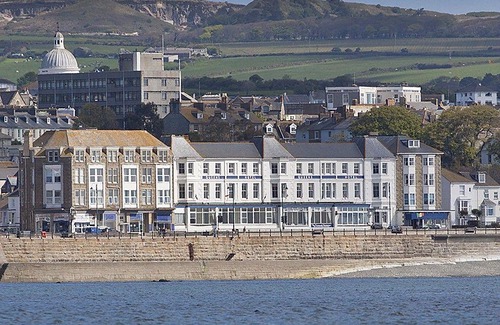 Chysauster Hotel | The Queens Hotel