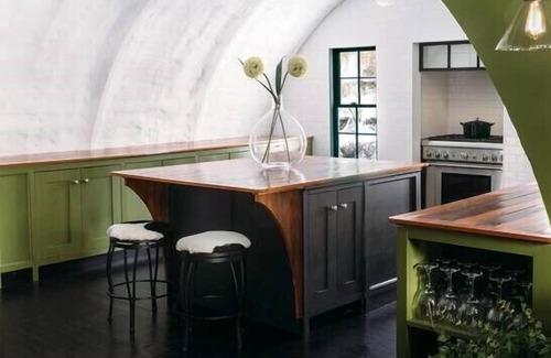 Tiverton House | The Quonset - Large Unique home 1 mile to beach