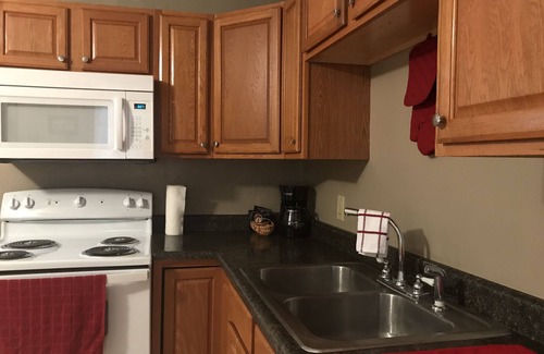 Aurora Apartment | The Raccoons Den in the quaint Village of Aurora