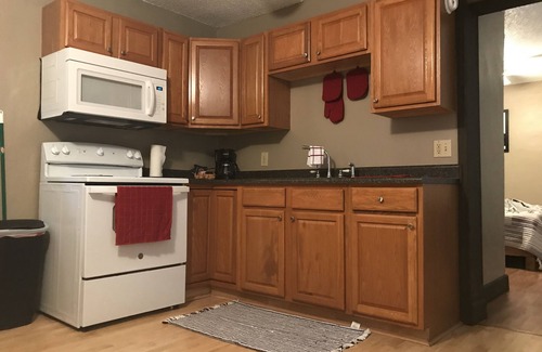 Aurora Apartment | The Raccoons Den in the quaint Village of Aurora