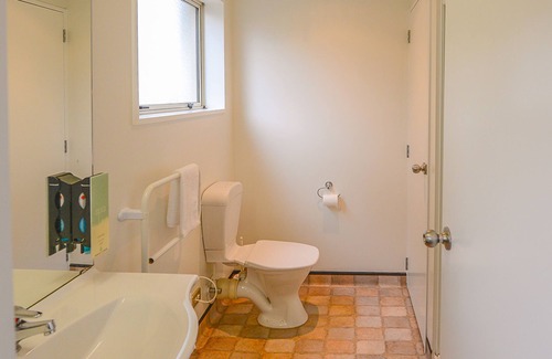 Christchurch Hotel | The Racecourse Hotel & Motorlodge