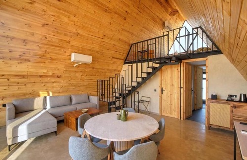 Tahanaout Ski Chalet | The Ranch Resort - Maison Triangle
