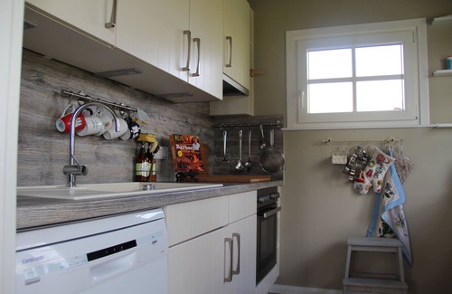 Simonsberg House | The Red House behind the Deich