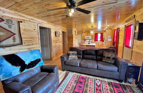 St Ignace House | The Red Pine in St. Ignace