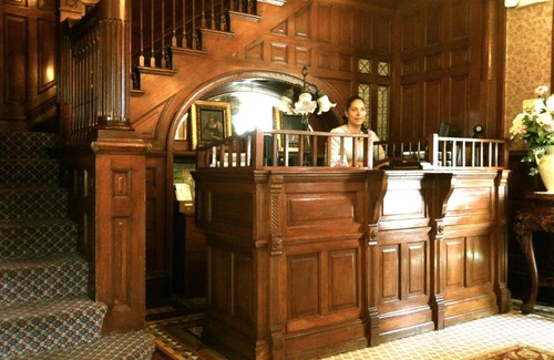 Dubuque Bed & Breakfast | The Redstone Inn and Suites