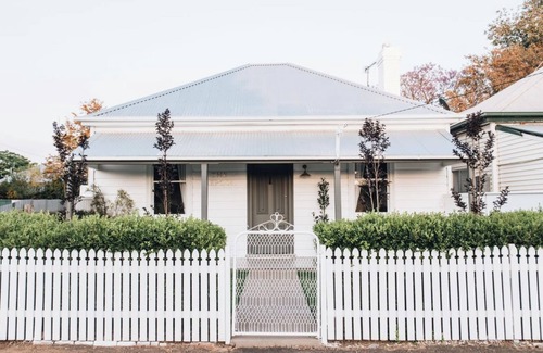 Dubbo Cottage | THE REPOSE - Charming cottage, beautifully restored in the heart of Dubbo.