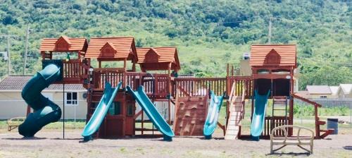 Montego Bay Apartment | The Rest Stop-B- 15 min from Airport/24hrs Security