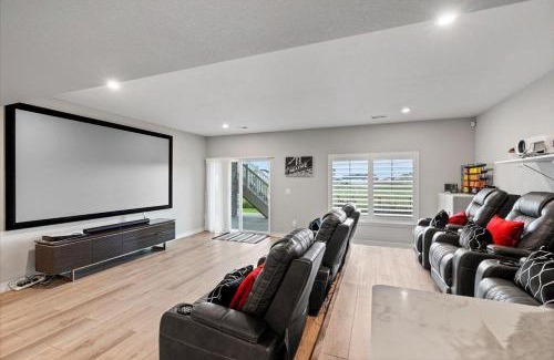 Commerce City House | The Retreat at Buffalo Run Golf Course - Commerce City