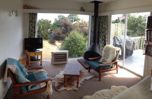 Rainbow Point House | The Retro Bach Taupo