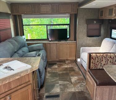 Sevierville House | The Revere at Douglas Lake- Camper on the Lake