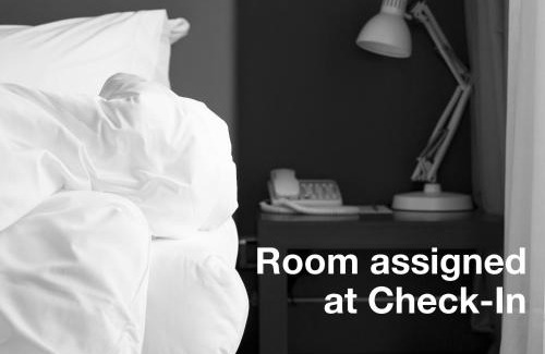 Bowery Hotel | The Ridge