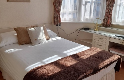 Rogerstone Hotel | The Rising Sun