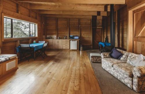 Kaimiro House | The River Retreat - off the grid escape