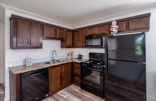 Wilbur Cabin | The River Rue RV Park