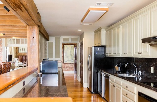 Natchez Hotel | The River Walk Inn - Room 806