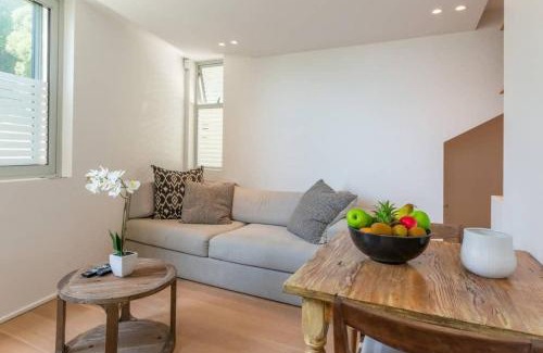 Camps Bay Apartment | The Rock 20C