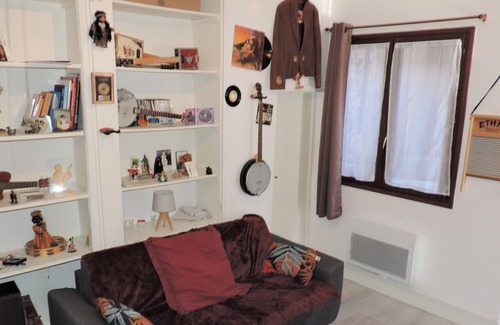 Joigny Apartment | The Rock House