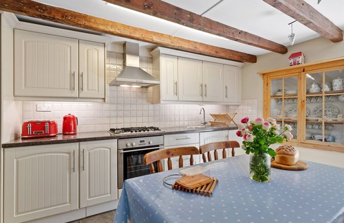 Fishguard Cottage | THE ROCK HOUSE, pet friendly, character holiday cottage in Fishguard