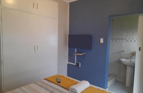 Emalahleni Apartment | The Rose Guesthouse