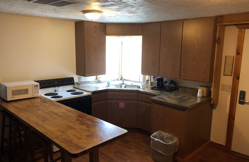 Spring Green Cabin | The Round Barn Lodge