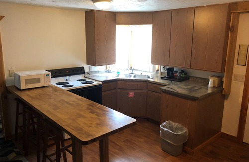 Spring Green Cabin | The Round Barn Lodge