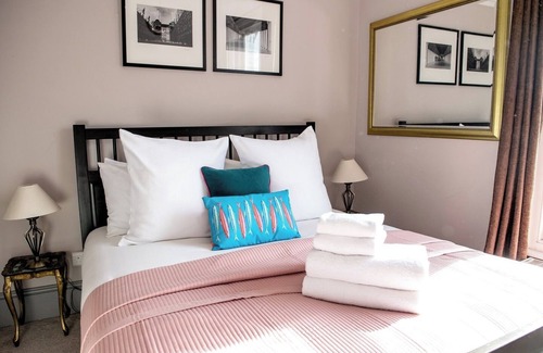 Hawkhurst Hotel | The Royal Oak Hotel