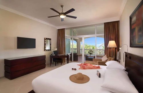 Los Maestros Hotel | The Royal Suites