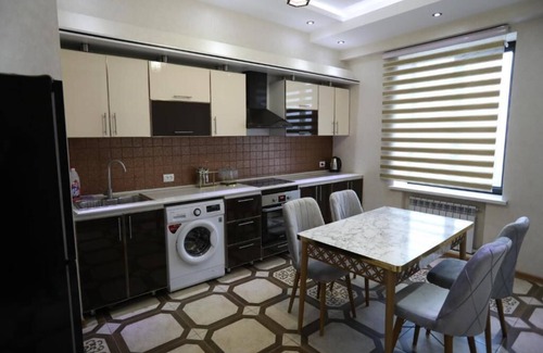 Dushanbe Apartment | The Rudaki Apartment - Suite with City View 7nn