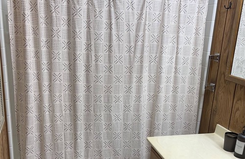 Avella House | The Rustic Cabin