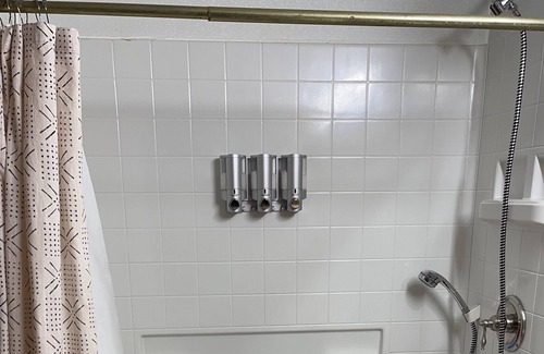 Avella House | The Rustic Cabin