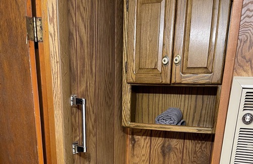 Avella House | The Rustic Cabin