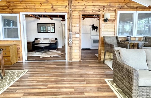 Hillsboro Cottage | The Rustic Retreat - Lakefront Cottage on Franklin Pierce Lake!