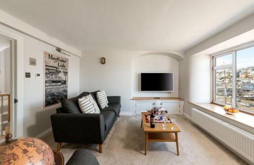 Brixham House | The Sail House