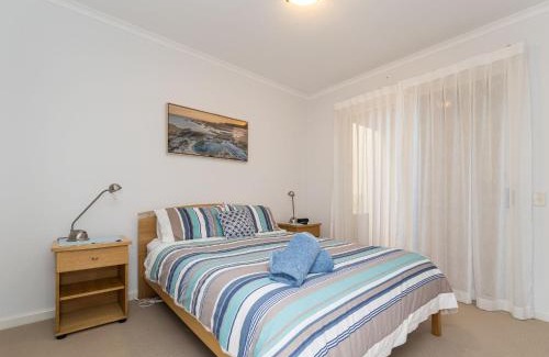 Inverloch House | The Sails 8