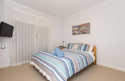 Inverloch House | The Sails 8