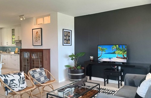 Plettenberg Bay Apartment | The Salty Whale - 3BD APT - Central, Sea Views