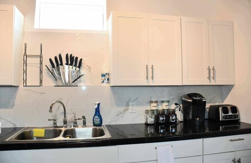 Burnside Apartment | The Sanctuary Suite @ Burnside