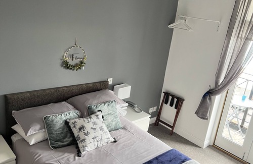 Sandgate Hotel | The Sandgate Hotel