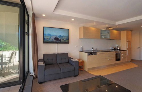 Tahunanui Apartment | The Sands Beach Apartment - Tahunanui Beach, Nelson