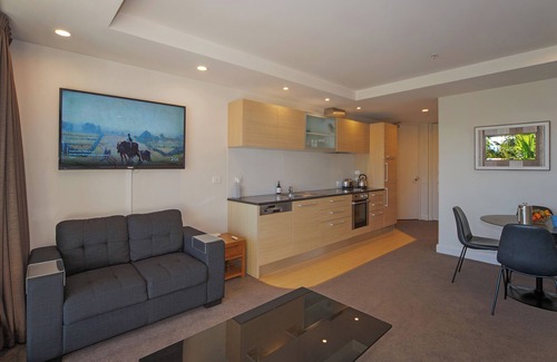 Tahunanui Apartment | The Sands Beach Apartment - Tahunanui Beach, Nelson