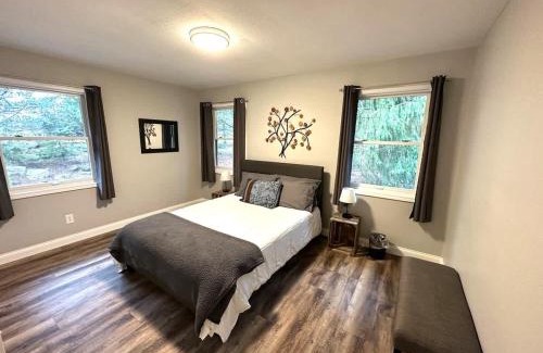 Ashtabula House | The Sansa Suite at Brants Apple Orchard