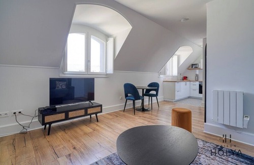 Saint-Louis Apartment | The Sapphire - Near Palace of Versailles