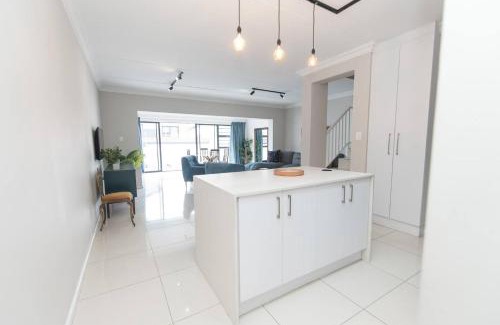 Humewood Apartment | The Sapphire